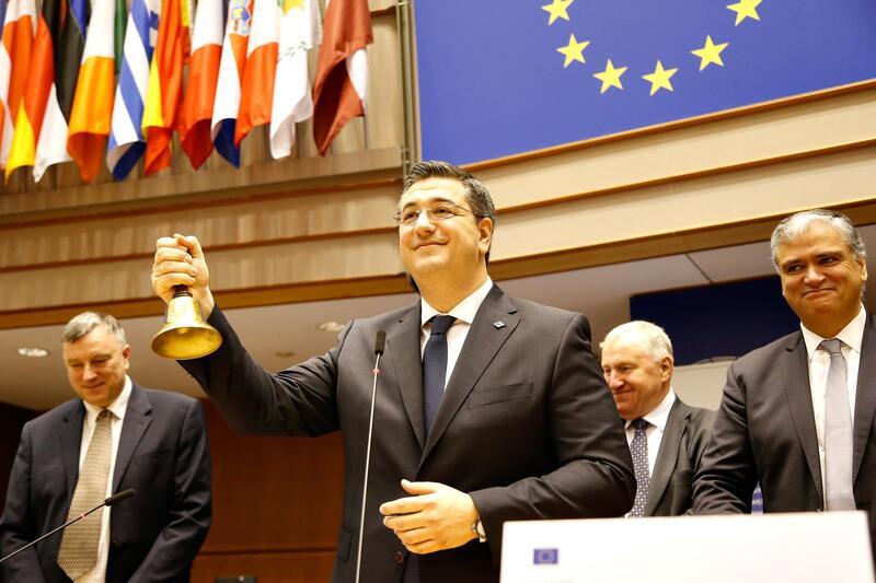 Europa nombra a Apostolos Tzitzikostas como nuevo comisario de Transporte Sostenible y Turismo