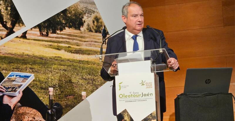 Hereu pone en valor el oleoturismo como fuente de riqueza y pilar del turismo rural
