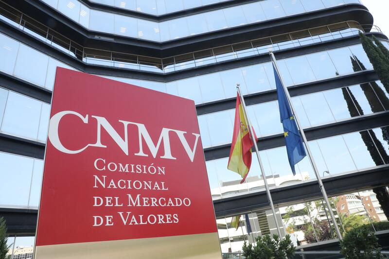 La CNMV lanza una advertencia sobre 11 entidades no autorizadas en el ámbito de la inversión