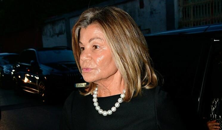 La situación de Carla Goyanes y Cari Lapique en la misa por Carlos y Caritina Goyanes
