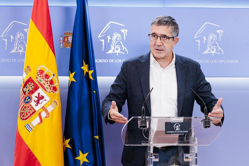 El PSOE plantea revisar la senda del déficit para facilitar el endeudamiento de las CC.AA.