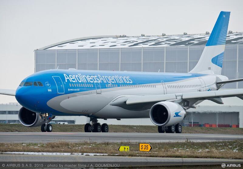 El Gobierno de Milei da un paso hacia la desregulación aérea de Argentina