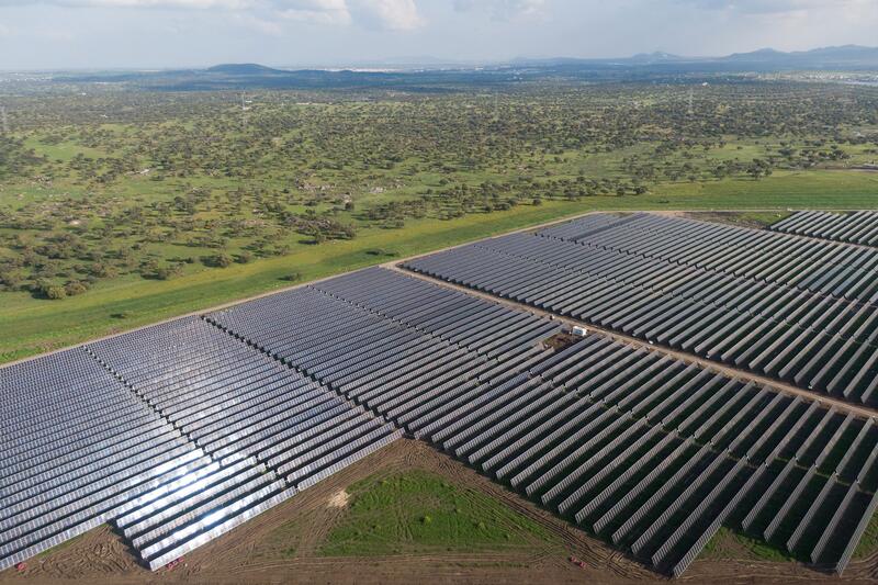 OHLA gana una nueva planta fotovoltaica en España y suma 200 millones en 2024 en proyectos de energías renovables