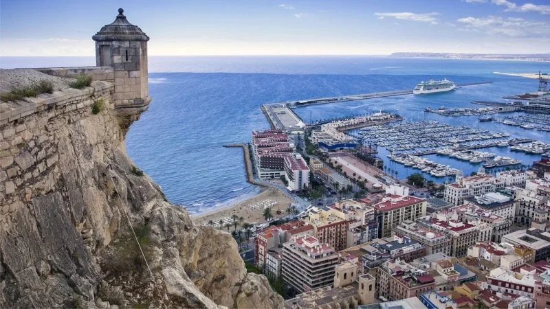 Alicante y Elche: la falta de respeto por el espacio personal