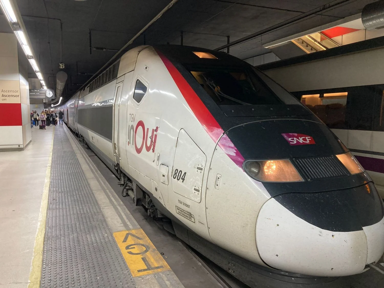 La SNCF aprovecha otra Navidad parisina sin Renfe