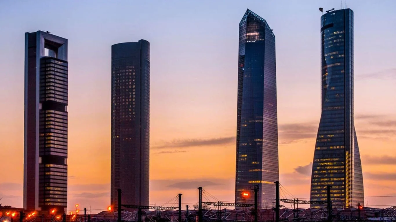 Madrid se alza con los 5 rascacielos más altos de Europa