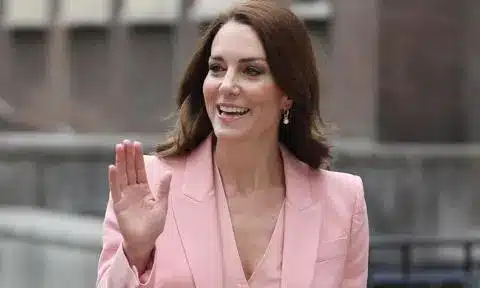 Kate Middleton reaparece en medio de su tratamiento para disfrutar de su hijos