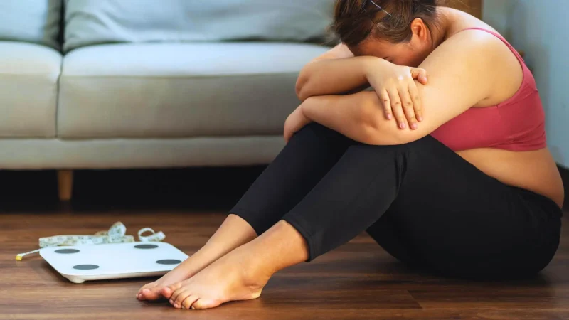 La dieta de 2.000 kcal que necesitas si te has estancado después de los primeros kilos 1 Merca2.es ¿Por qué nos estancamos en la dieta?