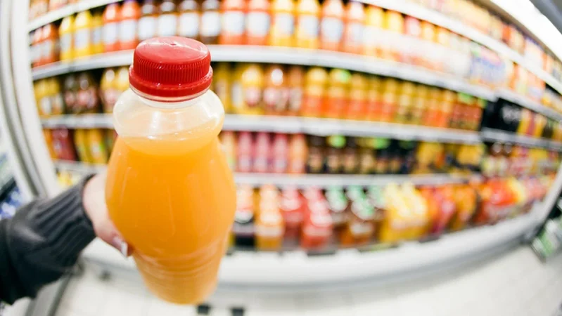 La OCU publica la lista de los alimentos que más ha encarecido la cesta de la compra de los españoles 4 Merca2.es Los zumos de Mercadona que deberías evitar dar a tus hijos, según un especialista