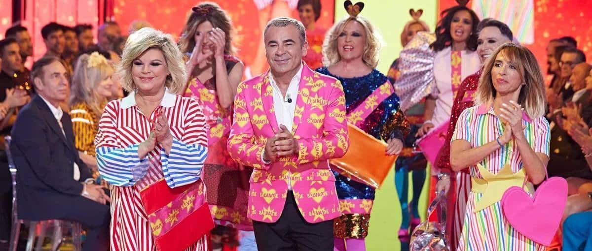 El fin de Sálvame y la desgracia de sus estrellas: la triste historia de una familia en la irrelevancia