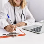 Anna Gilmore, investigadora en salud pública: “Cuatro productos causan un tercio de todas las muertes”