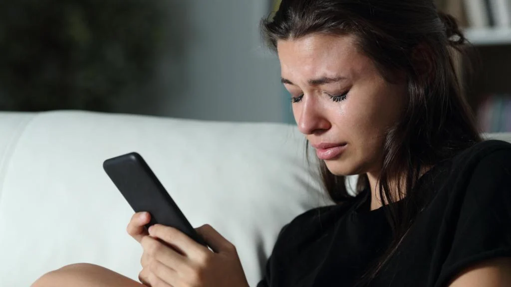 El curioso síndrome tecnológico que el uso de las redes sociales está ocasionando en los jóvenes
