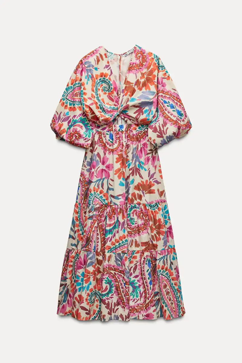 Zara apuesta para este otoño por los vestidos de manguita de colores y estampados