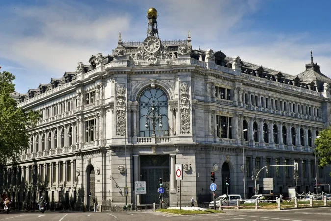 Cuánto dinero se necesita guardar en casa, según el Banco de España