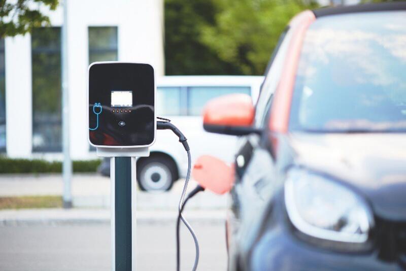 La Unión Europea toma una decisión sobre los aranceles a los coches eléctricos chinos