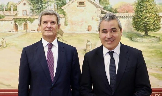 Recasens (Anfac) solicita el apoyo total del Gobierno para impulsar la transición hacia la movilidad eléctrica