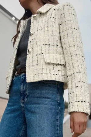 BLAZER CORTA ESTRUCTURA