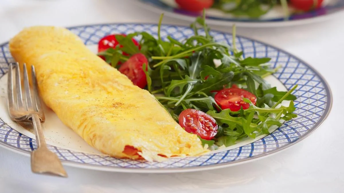 El truco definitivo para que no se te vuelva a quedar seca nunca una tortilla a la francesa