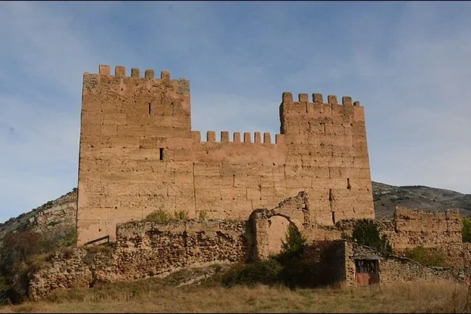 Visita este pueblo y revive lo que era la edad media en España
