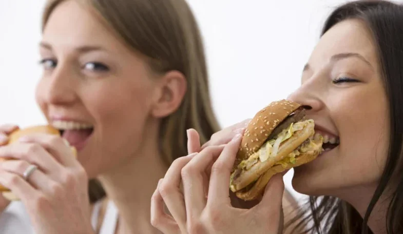 Los cinco alimentos que una española recomienda evitar en EE.UU. para cuidar tu salud