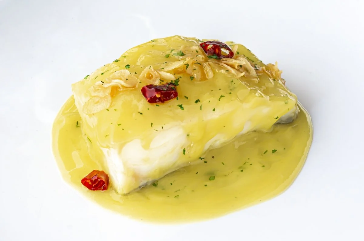 Bacalao al pil pil: la receta perfecta para disfrutar de un clásico de la cocina española