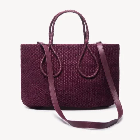 Este bolso trenzado de Cortefiel está arrasando por su elegancia y versatilidad para el día a día 13 Merca2.es Cortefiel bolso