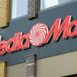 MediaMarkt adelanta el Black Friday al verano con esta Smart TV Samsung S85F de 65 pulgadas está a precio de ganga