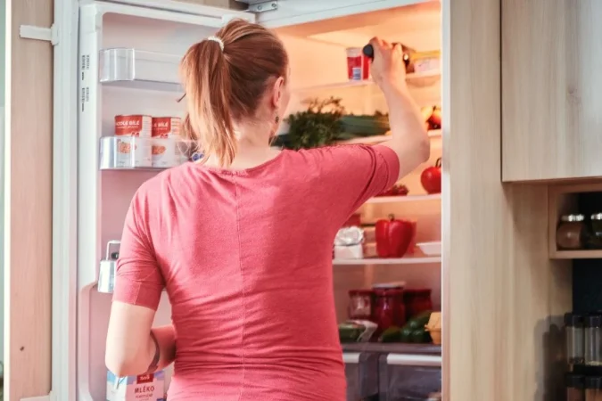¿Deberían existir límites en la decoración de la nevera?