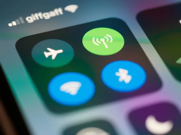 Cuál es el método para la estafa a través del bluetooth del móvil 