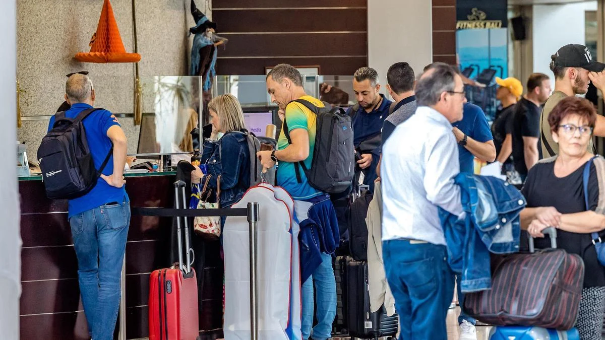 Las nuevas «normas Gran Hermano» de España de las que se quejan los turistas británicos