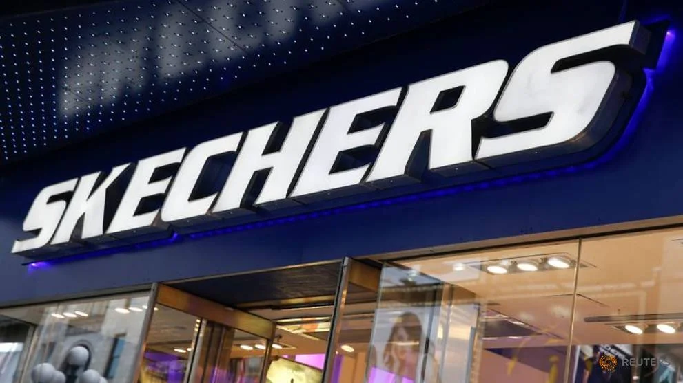 Las 5 zapatillas más elegantes y cómodas de Skechers para dejar los tacones en el armario este otoño