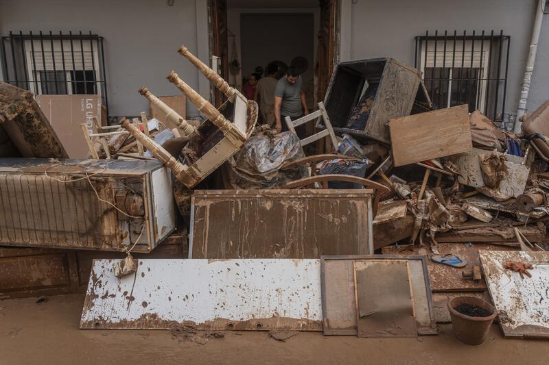 Los registradores aseguran que son 135.000 las fincas afectadas por la DANA