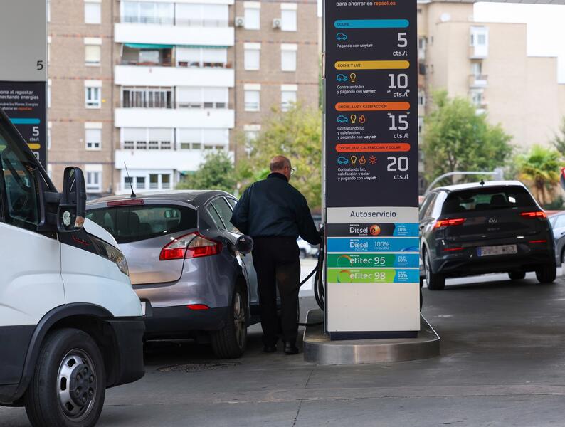 Sigue subiendo el precio de los carburantes: toca máximos desde septiembre