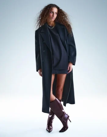 Las mejores botas altas de Bershka para pisar fuerte y con estilo 2 Merca2.es Bota tacón caña ancha