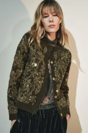 Las novedades de esta semana de Zara: chaqueta de lentejuelas, leggings, gorros y más 1 Merca2.es CHAQUETA COMBINADA PUNTO LENTEJUELAS
