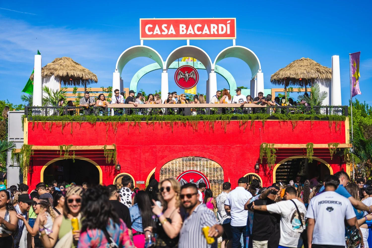 Bacardí sale en busca de eventos y conciertos para fidelizar clientes en 2025