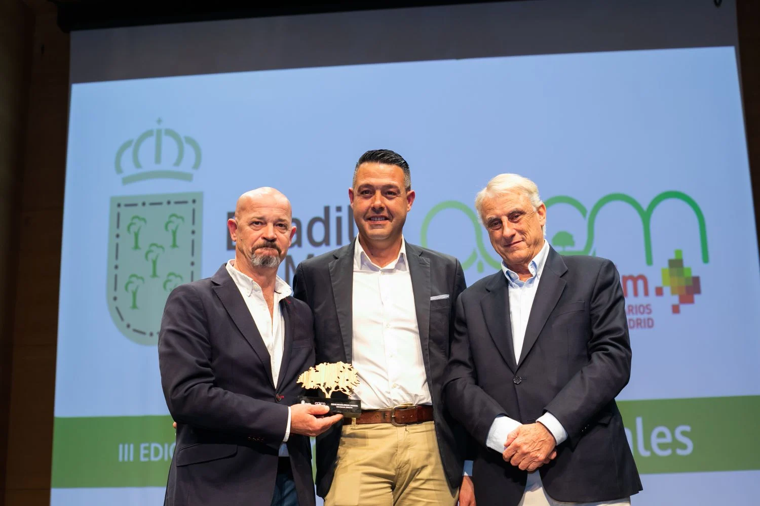 Ángel Hernández y Víctor Núñez (Ben-Car) reciben el Premio Espacio Crecer y Avanzar en Boadilla del Monte