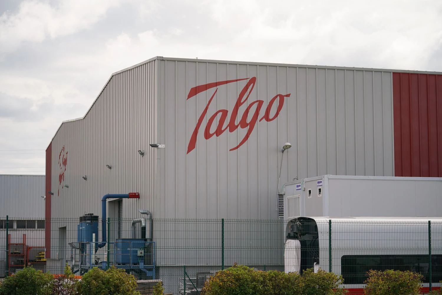 La caída en la rentabilidad de Talgo acelera la necesidad de un comprador