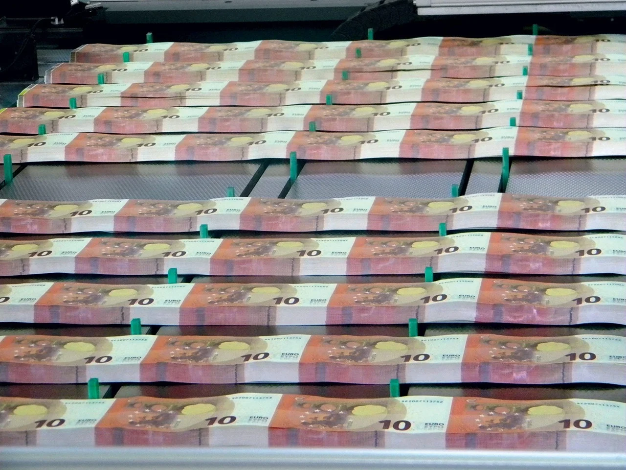 España, medalla de plata en Europa en crecimiento salarial