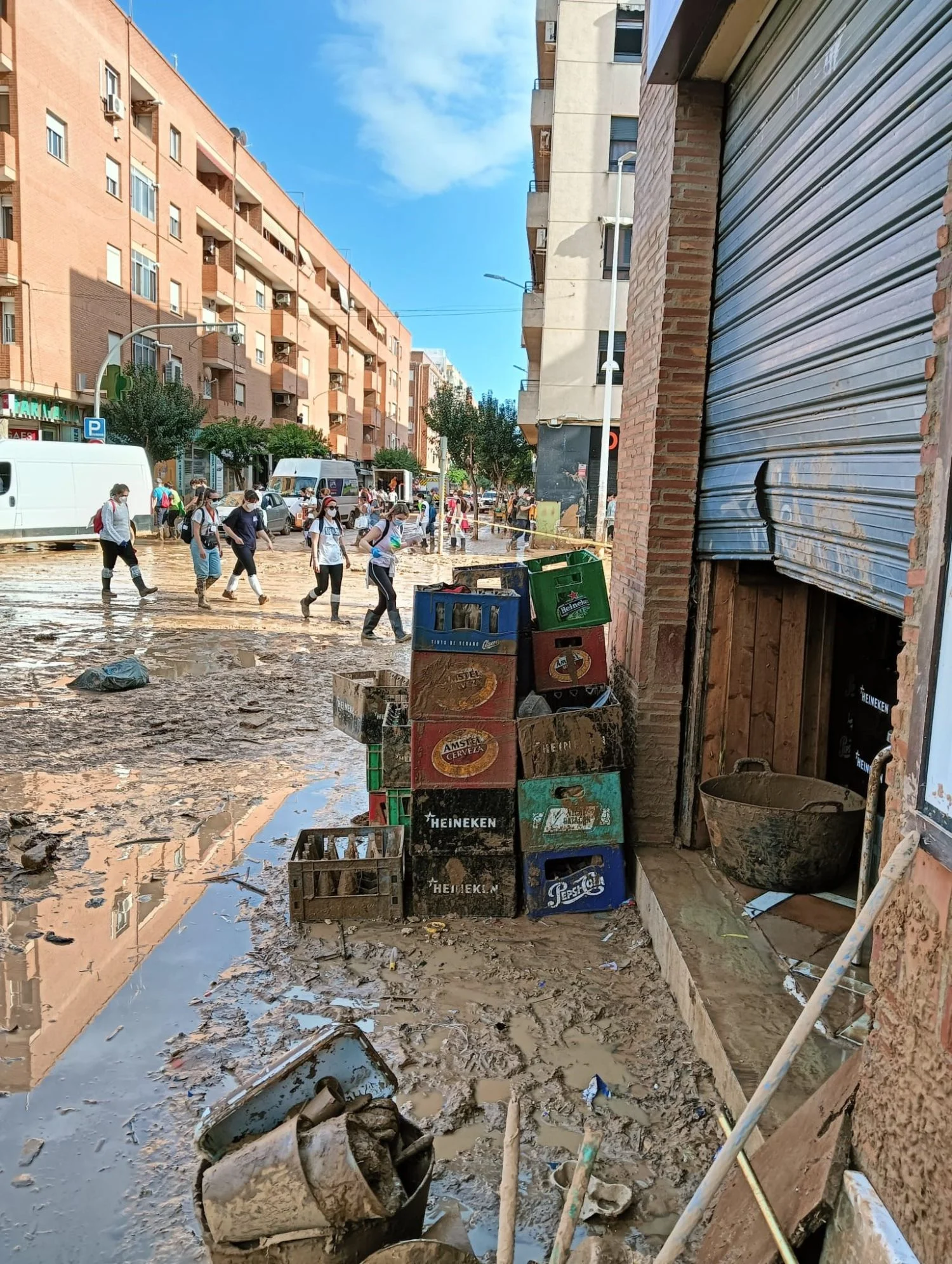 Fuerzabar Valencia: un movimiento liderado por Heineken para levantar los bares afectados por la DANA