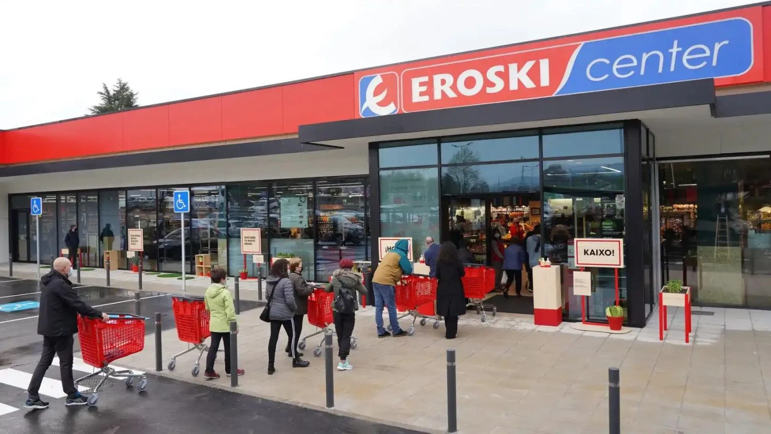 Las tarjetas fidelidad de Alcampo y Eroski no son suficientes para vender más