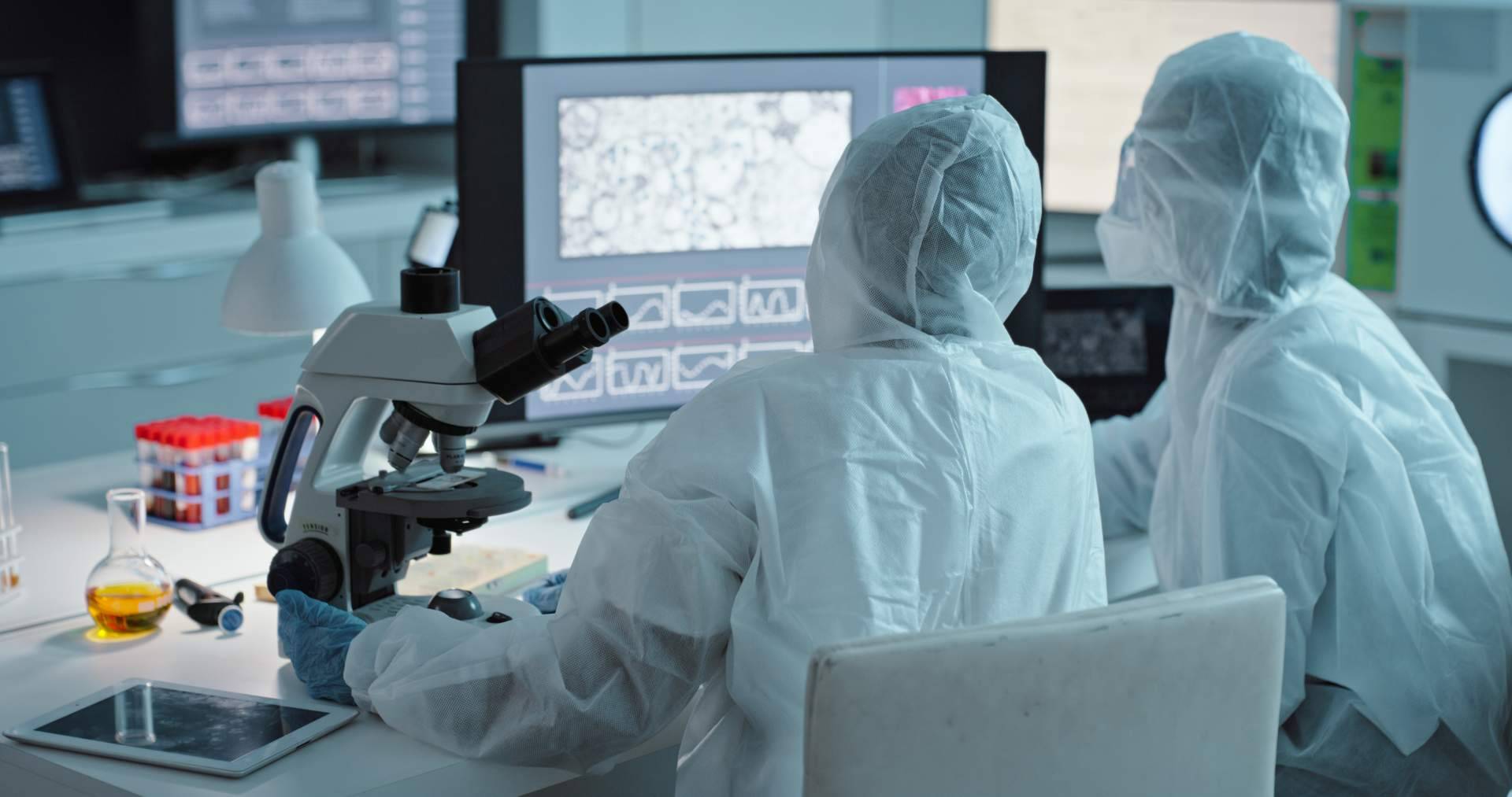 La guía para evitar 50 errores comunes, en el tratamiento del cáncer, expuestos por el Dr. Ramón Gutiérrez, oncopatólogo