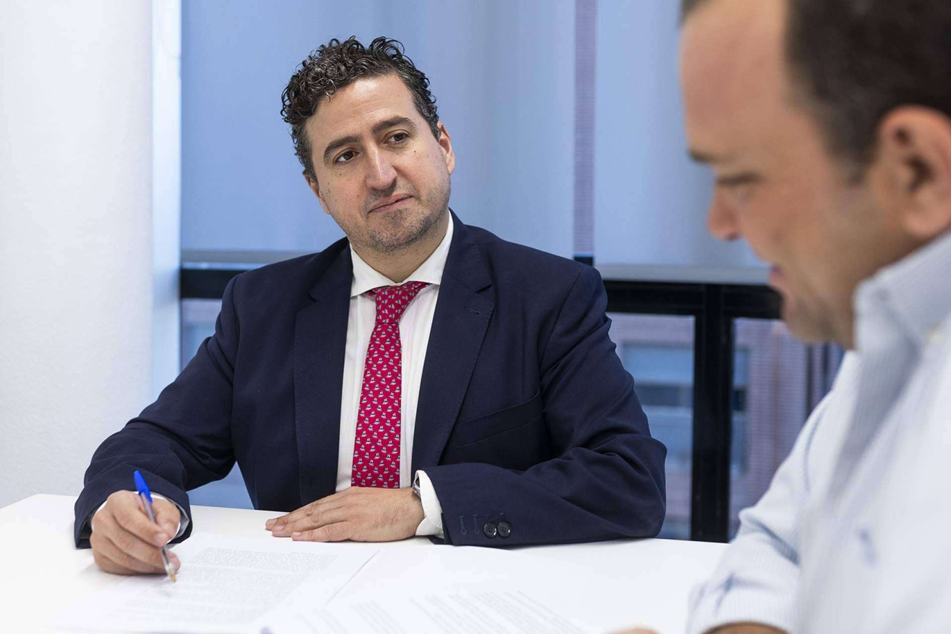 La fórmula para tener un abogado disponible todo el año sin arruinarse; tarifa plana para empresas