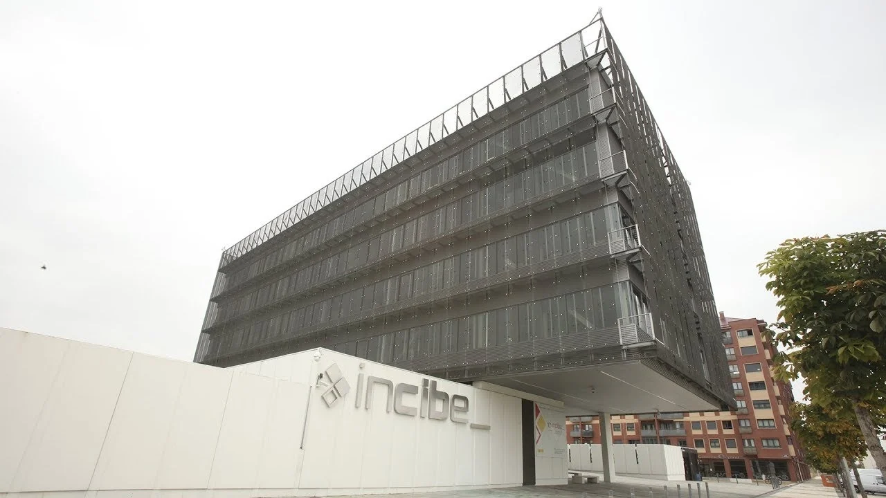 El Gobierno y Valencia se unen para que las empresas afectadas por la DANA recuperen sus datos