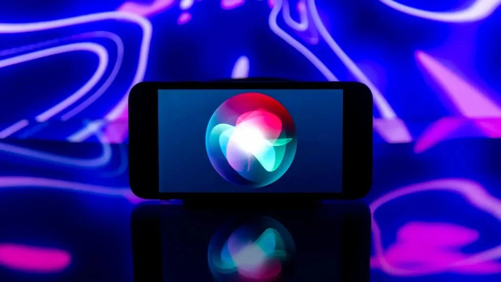 Primeros detalles de la versión de Siri más avanzada de la historia en la que trabaja Apple