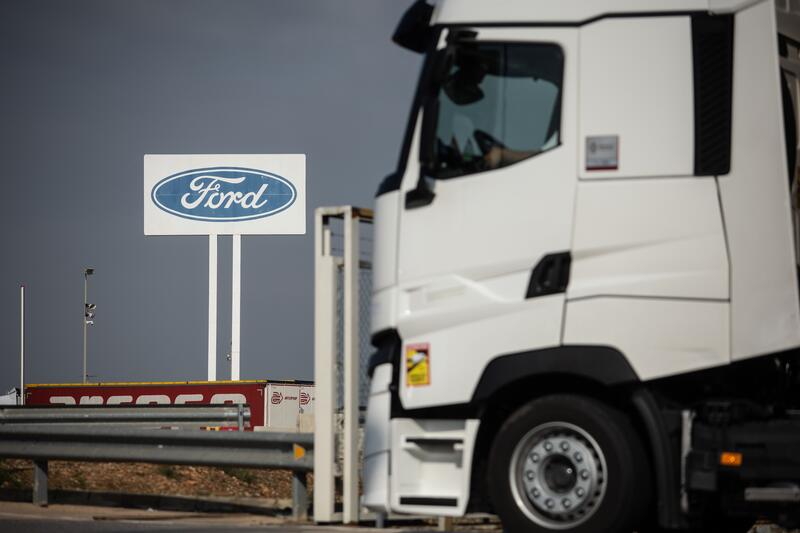 Morant asegura que el Gobierno «va a garantizar el futuro» de Ford Almussafes tras la dana