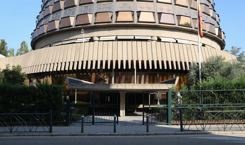 El Constitucional admite a trámite un recurso de CSIF para tratar que los funcionarios recuperen sus pagas