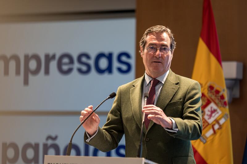 Garamendi (CEOE) critica al Gobierno por aplicar una reforma fiscal de «impuestos a la carta»