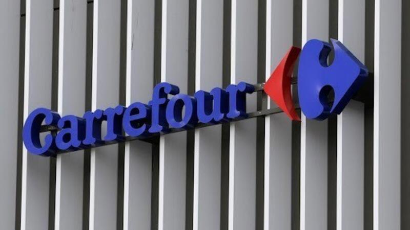 Carrefour se asocia con Uber Eats: entregas a domicilio en 30 minutos al mismo precio que en tienda