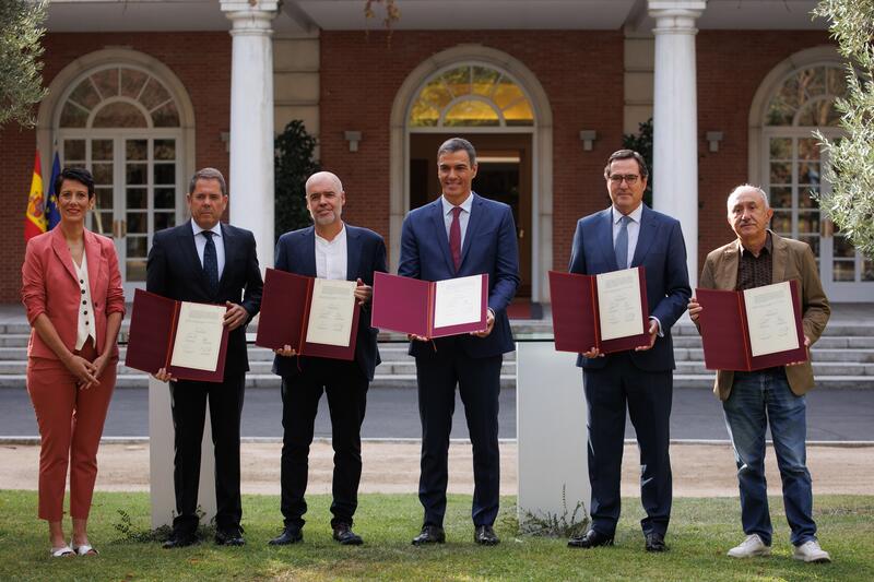 El Gobierno creará en tres meses una comisión para analizar las causas de la incapacidad temporal